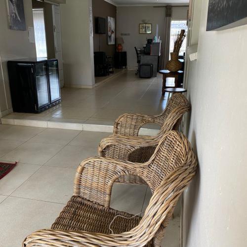 African Kingdom Guest House Boksburg Εξωτερικό φωτογραφία