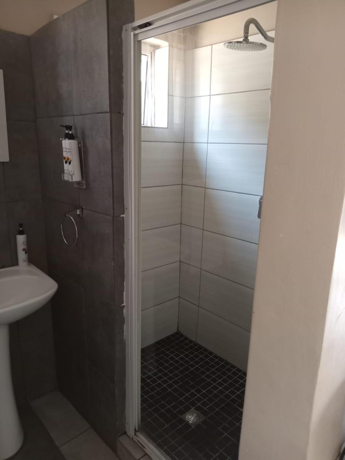 African Kingdom Guest House Boksburg Εξωτερικό φωτογραφία