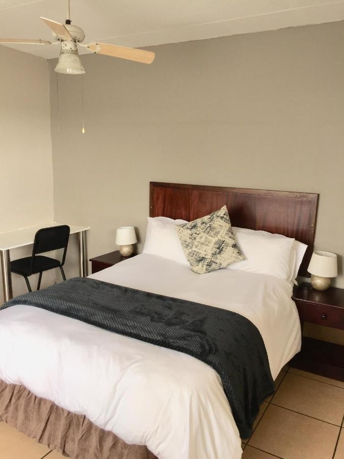 African Kingdom Guest House Boksburg Εξωτερικό φωτογραφία